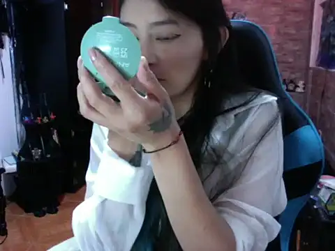 AngelaQueen  online show from 10/27/25, 05:14