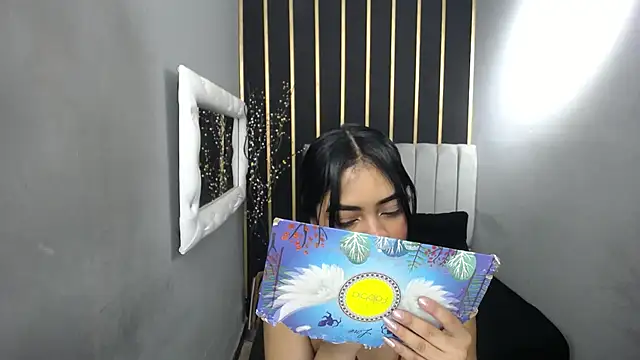 Snapshot of keizy__conte chatting on 01/11/25, 01:11 keizy conte online show from 01/11/25, 01:11