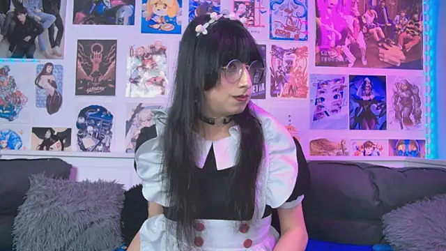 snowblack  online show from 09/13/25, 02:06