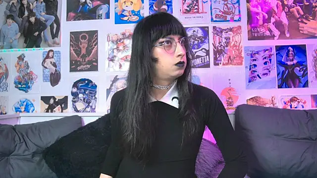 snowblack  online show from 10/27/25, 04:41