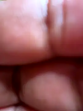 Snapshot of m_yummyshish chatting on 10/21/25, 01:05 m yummyshish online show from 10/21/25, 01:05