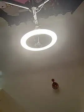 Snapshot of m_yummyshish chatting on 01/08/26, 05:24 m yummyshish online show from 01/08/26, 05:24