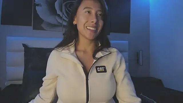 lena banks online show from 12/01/25, 10:10