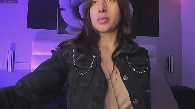 lena banks online show from 12/02/25, 10:55