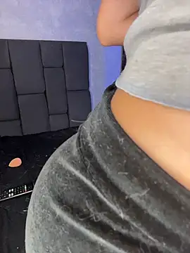 lena banks online show from 11/13/25, 10:46