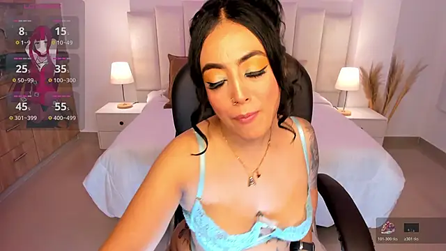 Snapshot of kim_thompson_1 chatting on 10/21/25, 11:09 kim thompson 1 online show from 10/21/25, 11:09