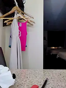 SlimBeenBadd1981 online show from 03/16/25, 12:44