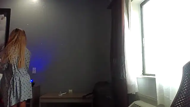 SlimBeenBadd1981 online show from 05/17/26, 09:48