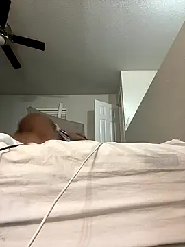 SlimBeenBadd1981 online show from 12/02/25, 09:44