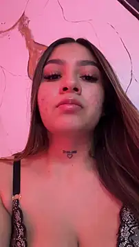 LunaBaker-1 online show from 04/05/26, 08:32