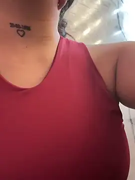 LunaBaker-1 online show from 10/16/25, 07:55