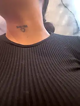 LunaBaker-1 online show from 10/12/25, 07:59