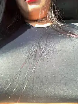 LunaBaker-1 online show from 11/21/25, 08:30