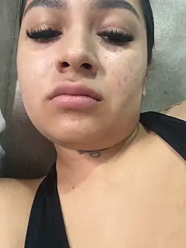 LunaBaker-1 online show from 11/14/25, 06:22