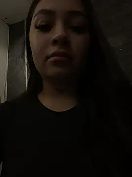 LunaBaker-1 online show from 11/22/25, 08:08