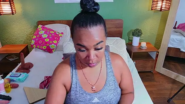 Snapshot of dannaahbrown chatting on 06/16/26, 06:41 dannaahbrown online show from 06/16/26, 06:41