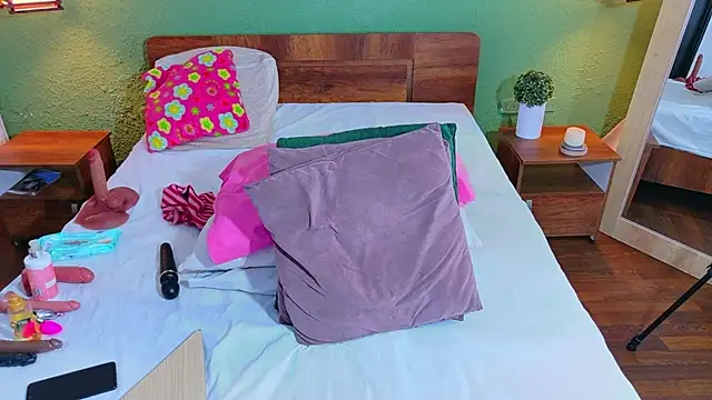 dannaahbrown online show from 05/18/26, 02:55