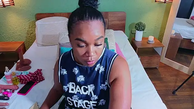 Snapshot of dannaahbrown chatting on 07/04/26, 05:50 dannaahbrown online show from 07/04/26, 05:50