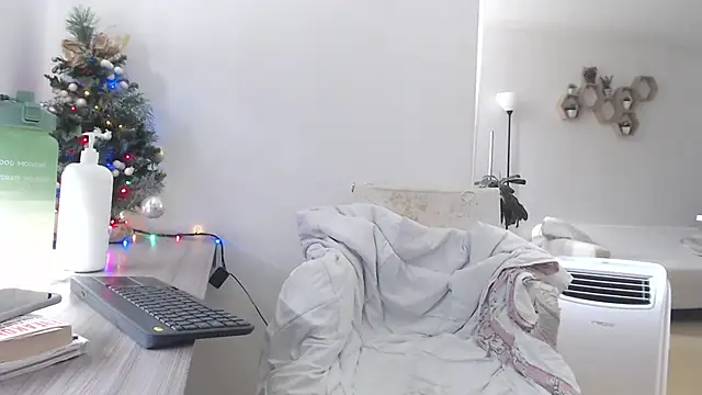 MIYESSI online show from 01/15/26, 05:27