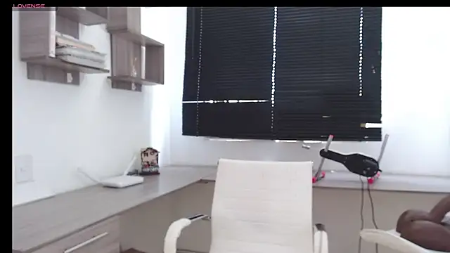 MIYESSI online show from 03/19/25, 06:23