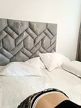 MIYESSI online show from 11/09/25, 08:35