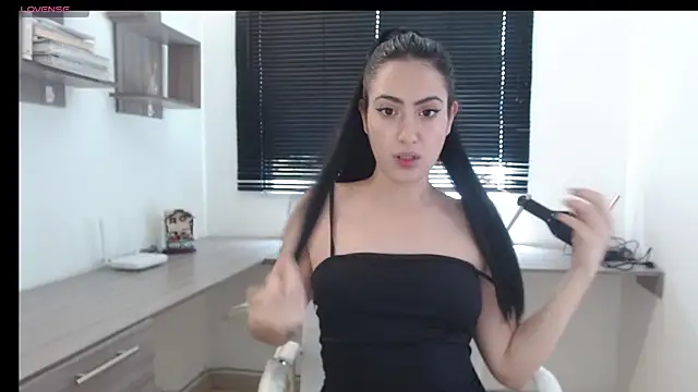 MIYESSI online show from 02/17/25, 04:17