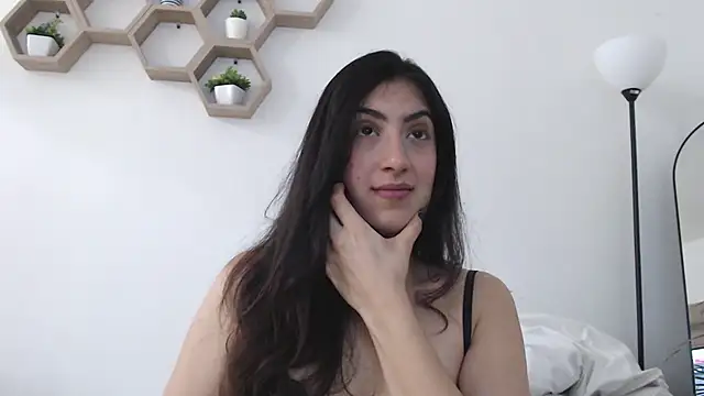 MIYESSI online show from 02/21/26, 03:25