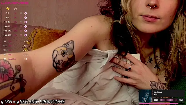 IttyKitty online show from 10/22/25, 10:19