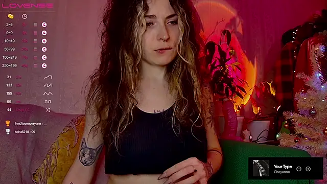 Snapshot of IttyKitty chatting on 01/07/26, 11:43 IttyKitty online show from 01/07/26, 11:43