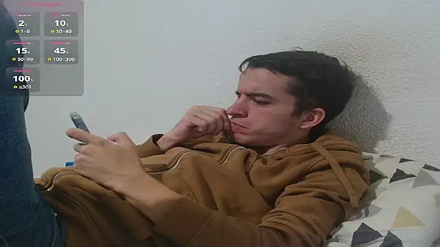 Snapshot of Tombgy07 chatting on 10/01/25, 07:29 Tombgy07 online show from 10/01/25, 07:29