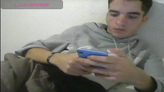 Snapshot of Tombgy07 chatting on 02/03/25, 09:39 Tombgy07 online show from 02/03/25, 09:39