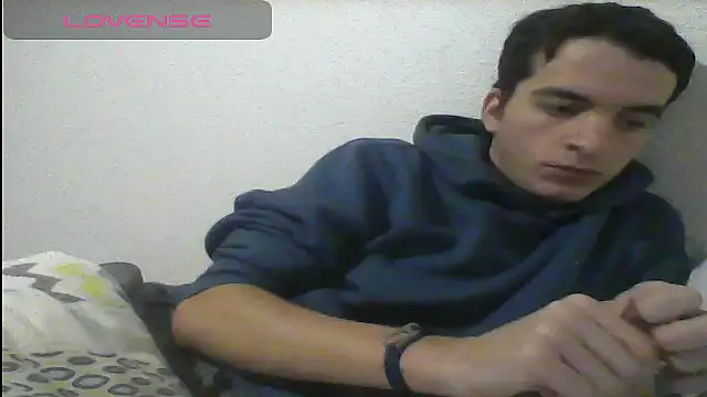 Snapshot of Tombgy07 chatting on 01/23/25, 08:24 Tombgy07 online show from 01/23/25, 08:24