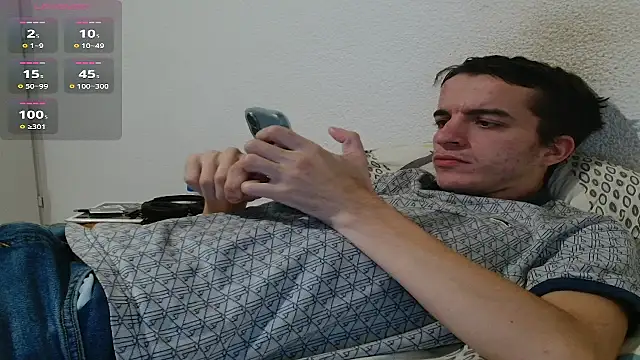 Snapshot of Tombgy07 chatting on 10/16/25, 07:00 Tombgy07 online show from 10/16/25, 07:00