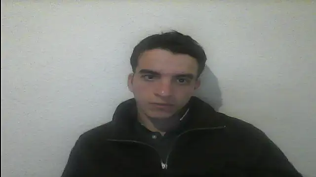 Snapshot of Tombgy07 chatting on 12/23/24, 07:41 Tombgy07 online show from 12/23/24, 07:41