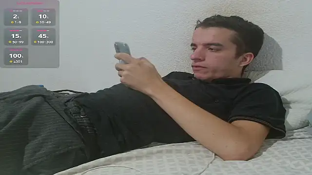 Snapshot of Tombgy07 chatting on 09/23/25, 07:21 Tombgy07 online show from 09/23/25, 07:21