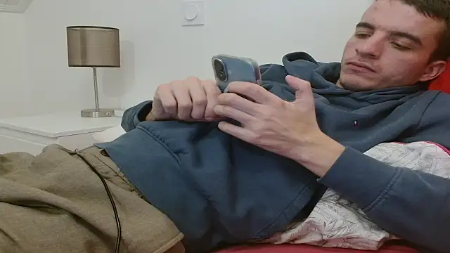 Tombgy07 online show from 11/27/25, 08:20