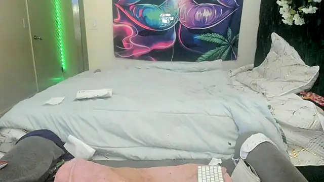 YasmineMinaj online show from 04/14/26, 12:15