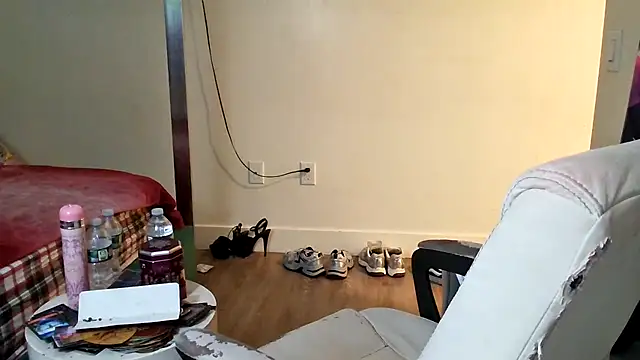 YasmineMinaj online show from 11/19/25, 12:43