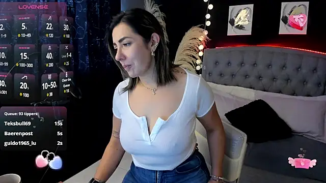 Snapshot of Isabella_lt chatting on 03/06/25, 02:18 Isabella lt online show from 03/06/25, 02:18