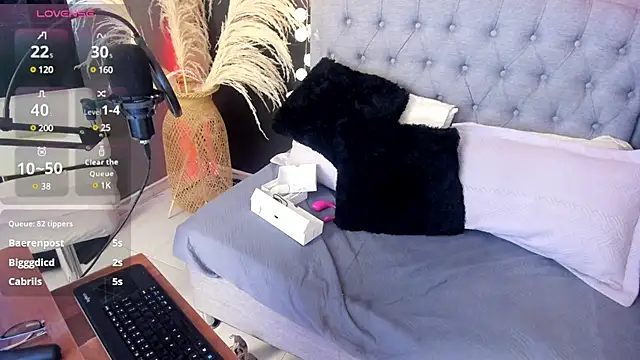 Snapshot of Isabella_lt chatting on 03/05/25, 08:42 Isabella lt online show from 03/05/25, 08:42