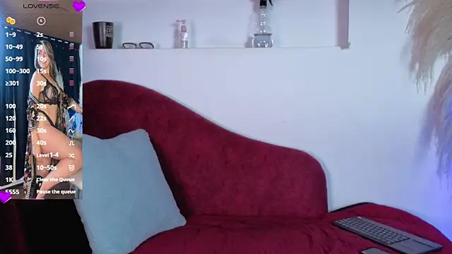 Isabella lt online show from 05/15/26, 10:46