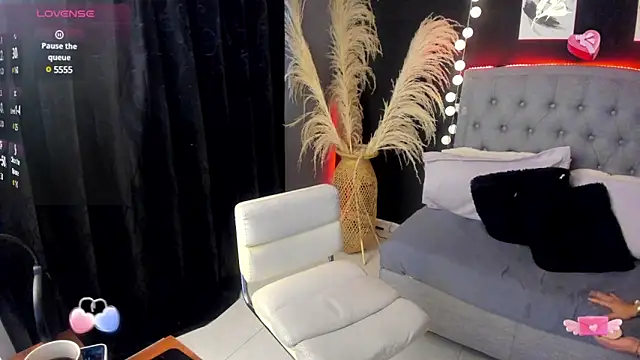 Snapshot of Isabella_lt chatting on 03/10/25, 11:23 Isabella lt online show from 03/10/25, 11:23