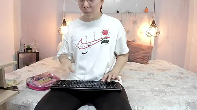 SakuraLee  online show from 10/15/25, 01:52