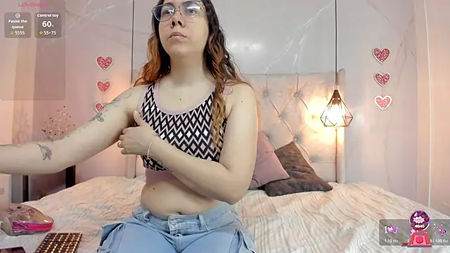 Snapshot of SakuraLee_ chatting on 02/22/26, 01:02 SakuraLee online show from 02/22/26, 01:02