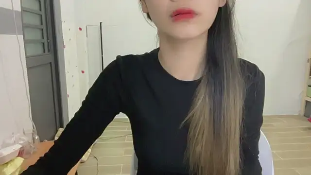 Snapshot of Your-Sunshine chatting on 03/10/25, 05:50 Your-Sunshine online show from 03/10/25, 05:50