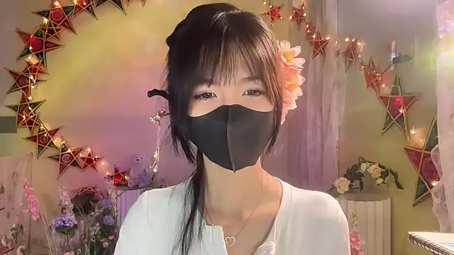 Snapshot of Your-Sunshine chatting on 10/02/25, 05:05 Your-Sunshine online show from 10/02/25, 05:05