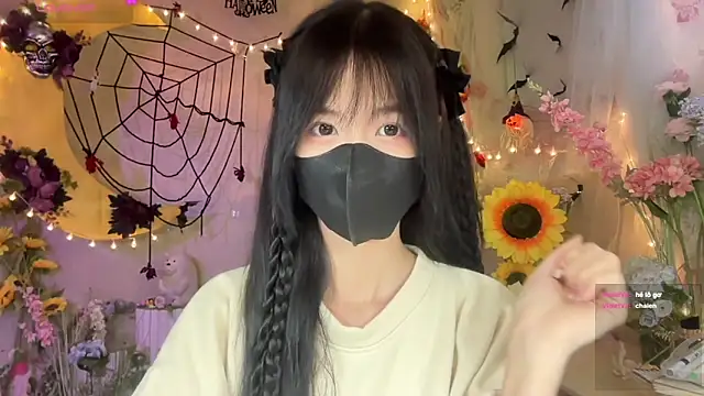 Your-Sunshine online show from 10/24/25, 04:06