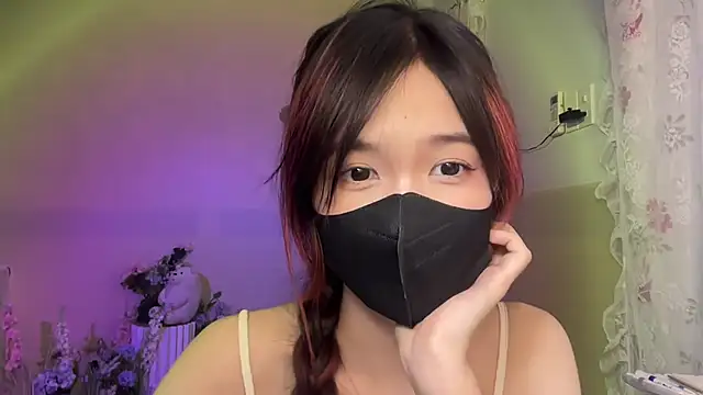 Snapshot of Your-Sunshine chatting on 09/15/25, 05:35 Your-Sunshine online show from 09/15/25, 05:35