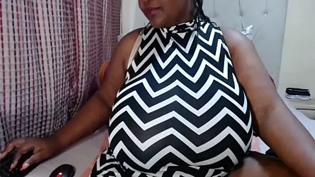 CHOCOLATEDARKBUSTYX online show from 05/15/26, 06:11