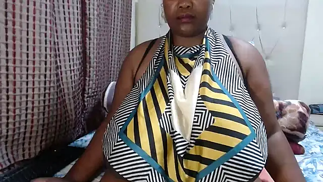 CHOCOLATEDARKBUSTYX online show from 12/18/25, 06:23